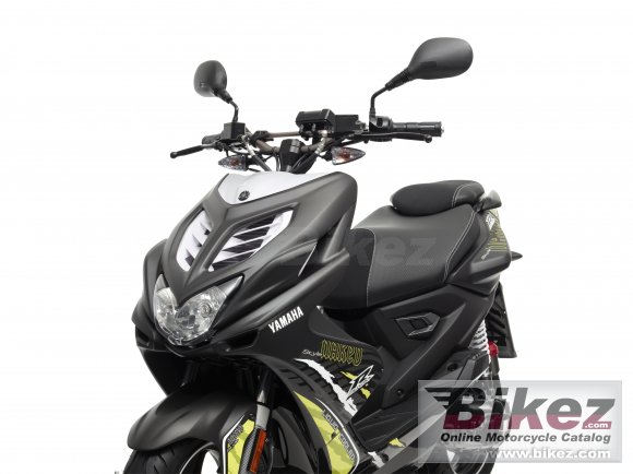 2013 Yamaha Aerox R Naked 50 photo